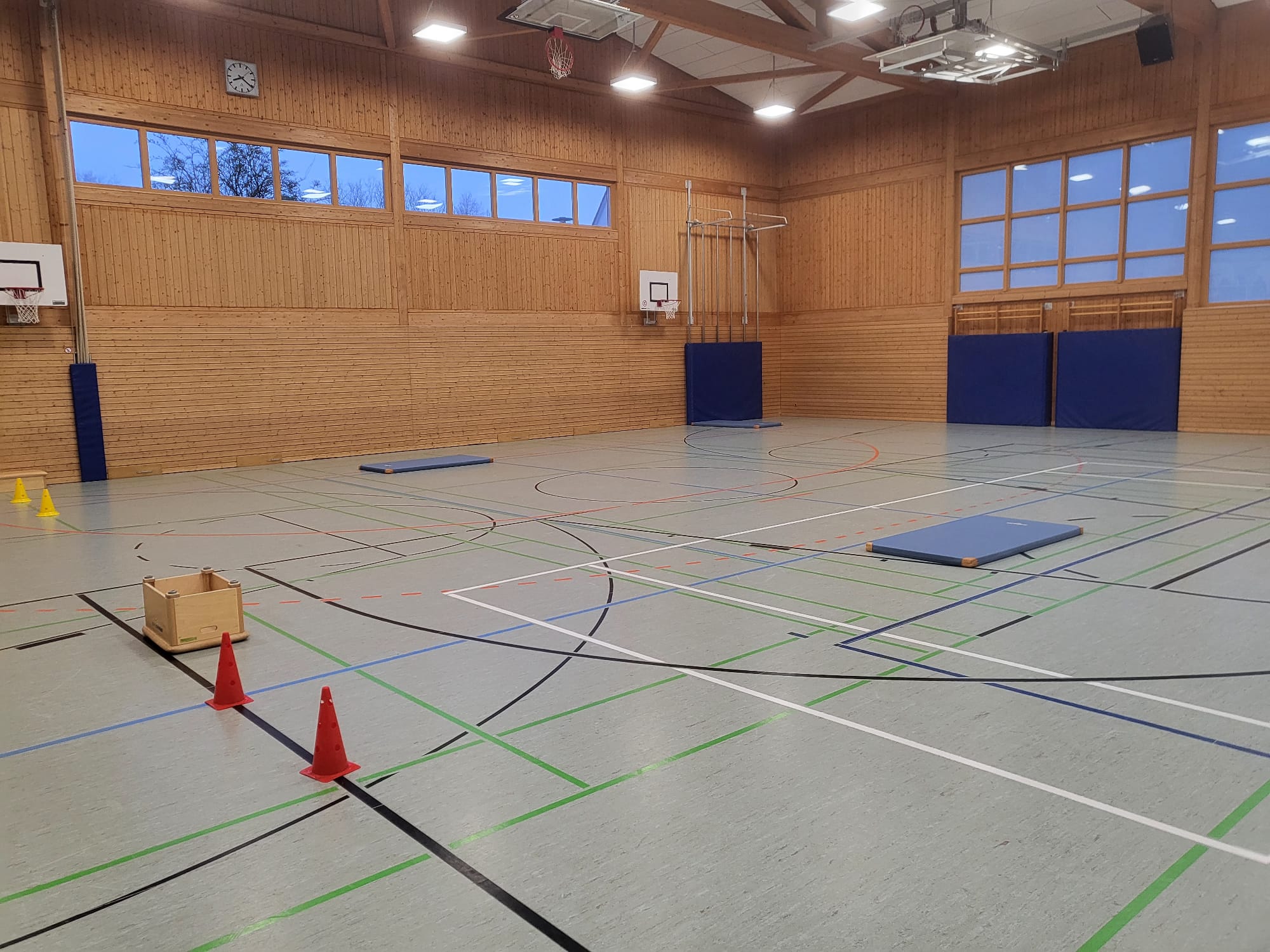 Brennballturnier_2025_Halle_leer.jpeg